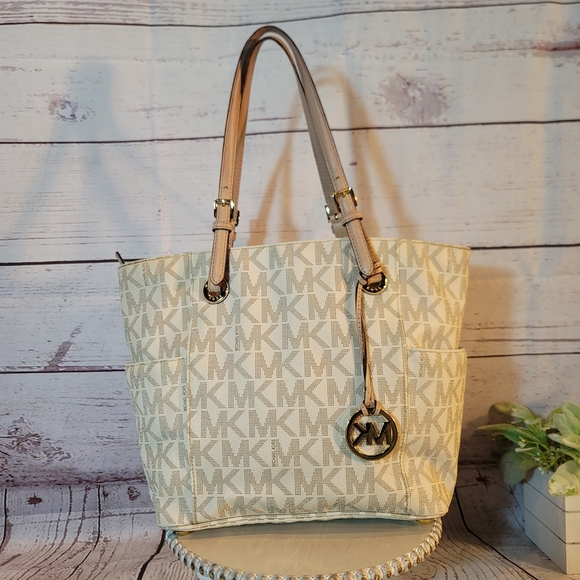 Michael Kors Jet Set Travel Vanilla Cream Beige-3 Compartment Large Tote Bag - Picture 1 of 16